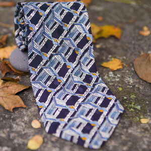 Bernini. Rodeo Drive. Italy. 100% Silk Necktie Tie